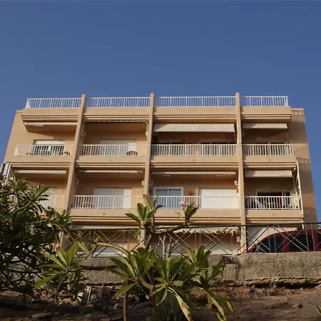 Vista Bahia - Seafront Terrace Apartment